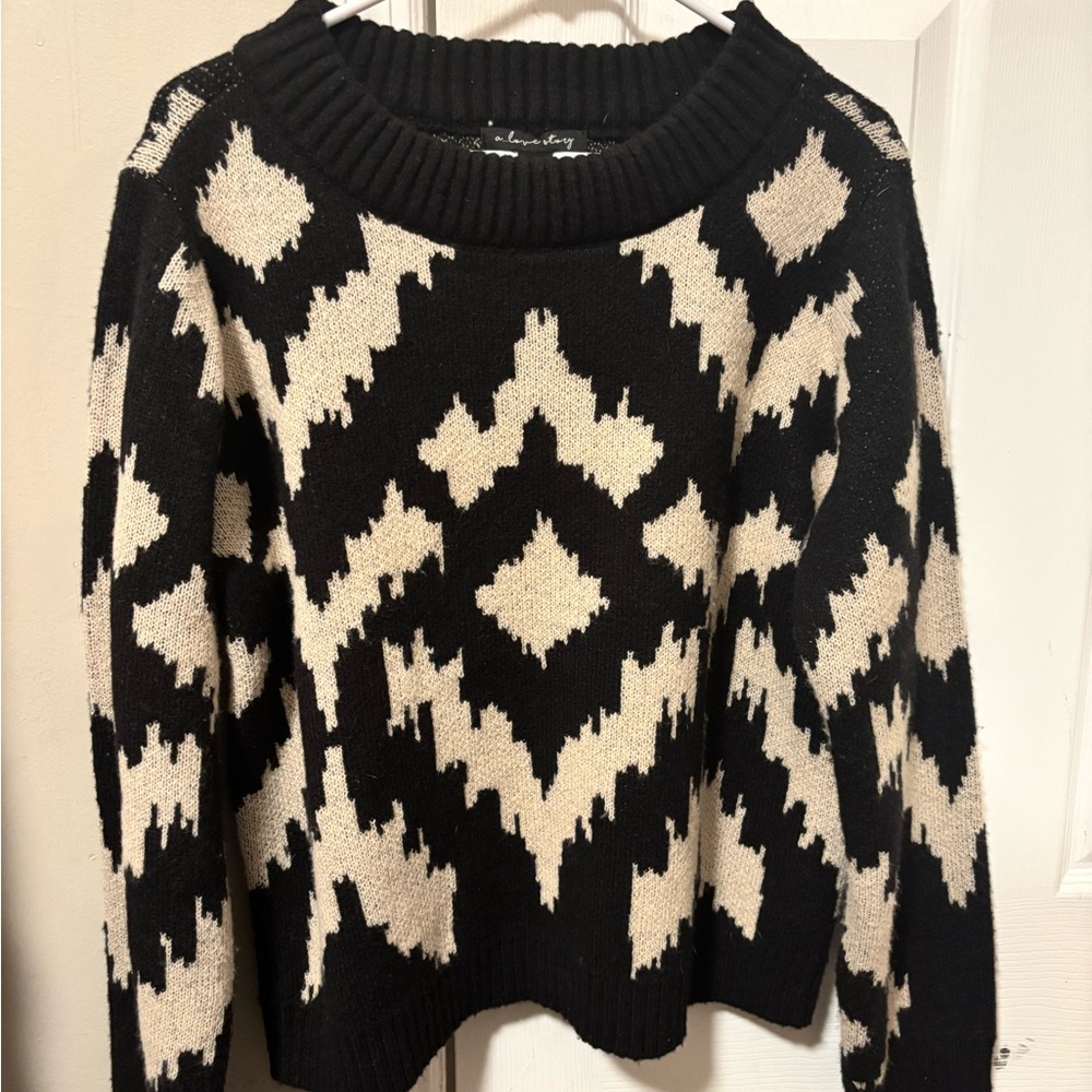 Black and Cream Patterned Sweater